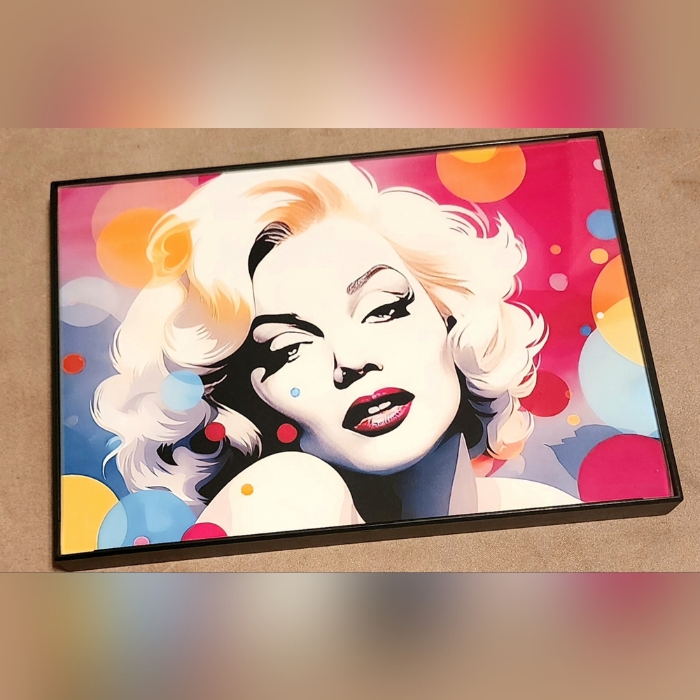 Marilyn Monroe 8 1/2"x11" Framed Wall Art